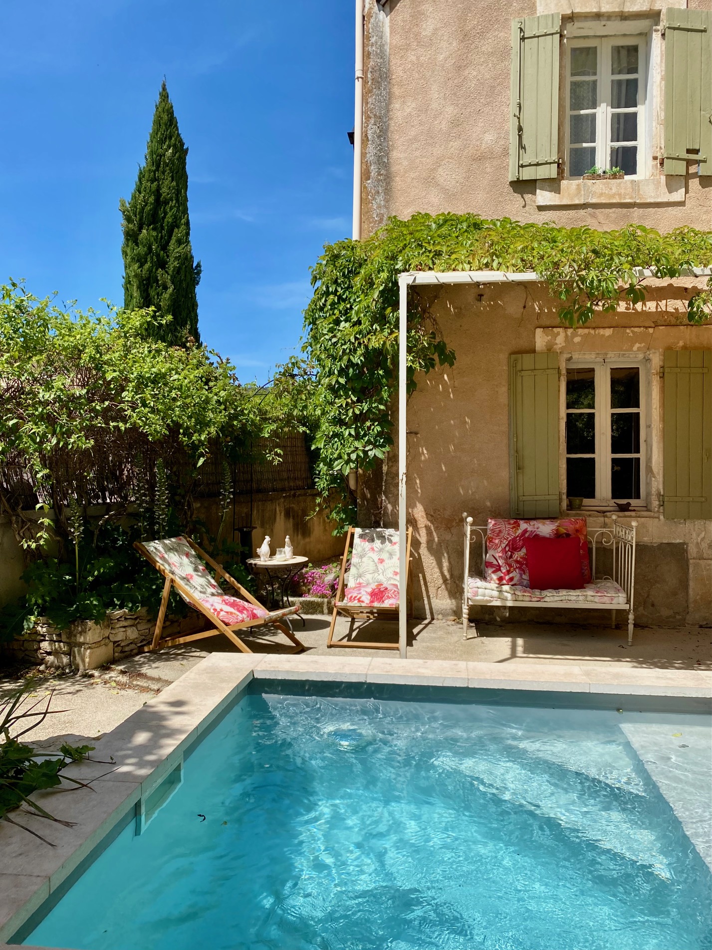 L'escarpolette Maison d'hotes à louer à la saison en provence à Saint Saturnin les Apt